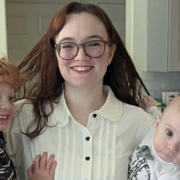 Meet your Posher, Kenz - Picture 1 of 1